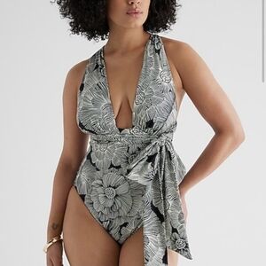 NWT Express Black and White Floral-Striped One-Piece Swimsuit & Cover Up